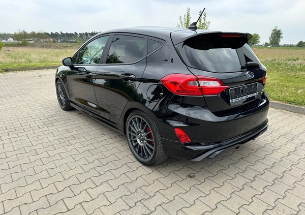 Ford Fiesta cena 74900 przebieg: 35000, rok produkcji 2020 z Śrem małe 466